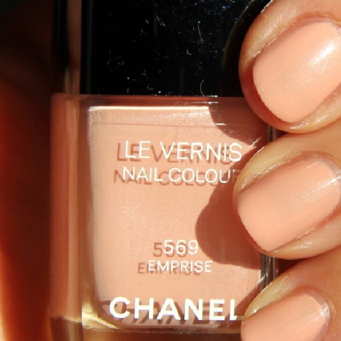 Alles over Chanel nagellak. Bekijk hier de nieuwste Chanel nagellak kleuren en ontdek zelf welke kleuren het beste bij jouw passen. Ontdek het hier!