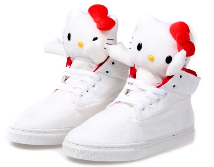 Hello Kitty sneakers. Bekijk hier deze grappige sneakers van Hello Kitty. Een musthave voor de echte Hello Kitty fans! Ontdek deze sneakers hier!
