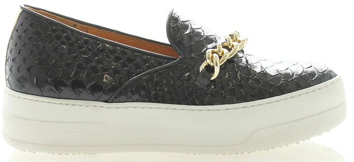 Musthave: Philou instappers. Alles over het Italiaanse schoenenlabel Philou: de loafers zijn te gek! Ga voor een luipaardprintje met coole kettingen.