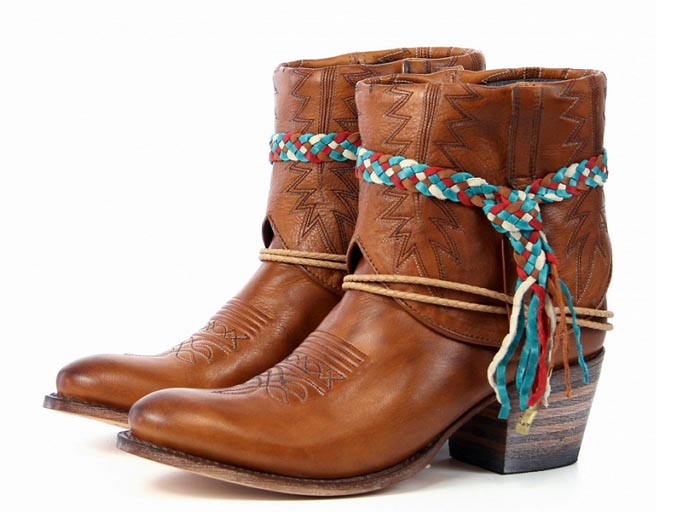 Alles over Sendra boots: booties, cowboy laarzen en laarzen van Sendra. Ontdek alle boots van Sendra hier en lees alles over dit western merk!