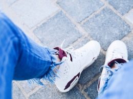 Karl Lagerfeld aangeklaagd door New Balance